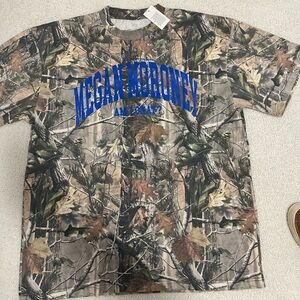 Megan Moroney Camo Am I Okay tour concert T-shirt